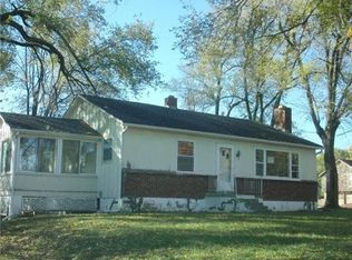 1615 NE Langsford Rd, Lees Summit, MO 64063