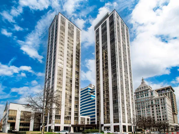 123 SW Jefferson Ave #E7w, Peoria, IL 61602