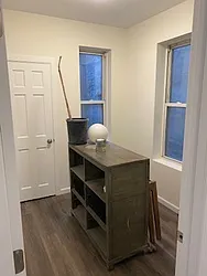 Rented by R New York