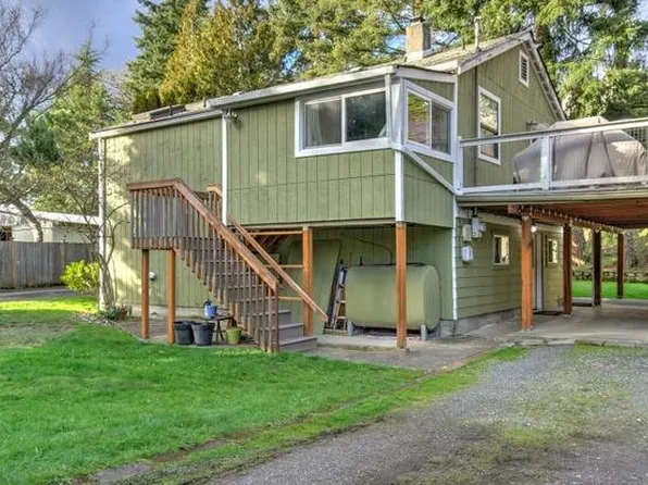 8311 NE 175th St, Kenmore, WA 98028