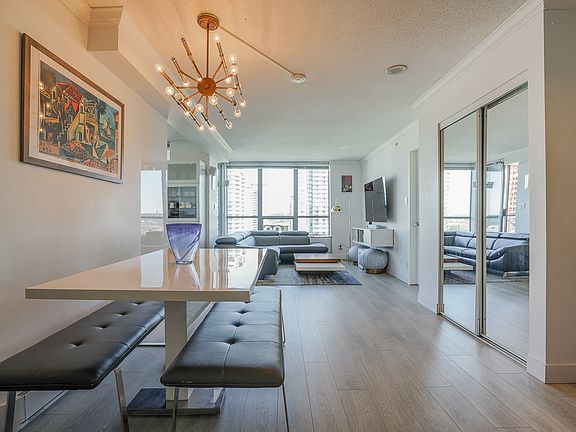 4th image of 850 Royal Ave #1801