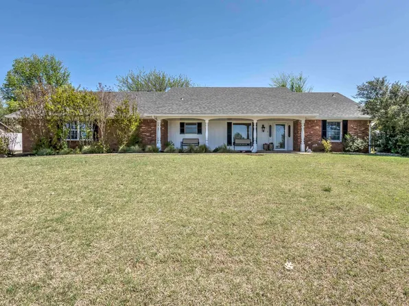 1008 Gary Pl, Marlow, OK 73055