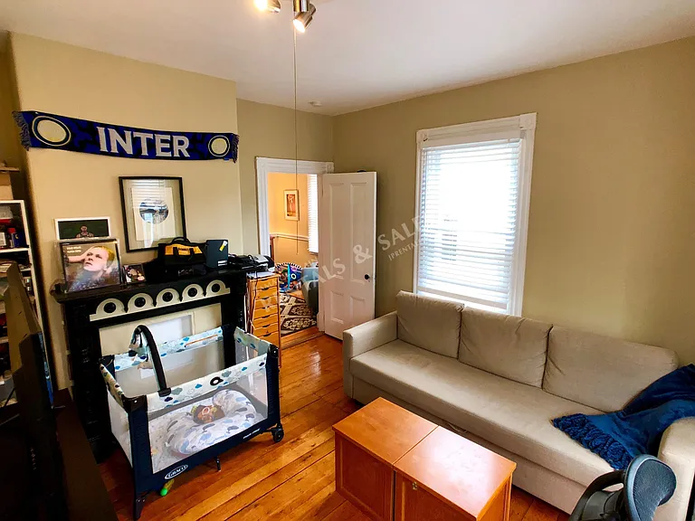 64 Mozart St #2 — Photo 16