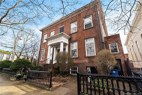 37 Wooster Pl #LL Photo 1
