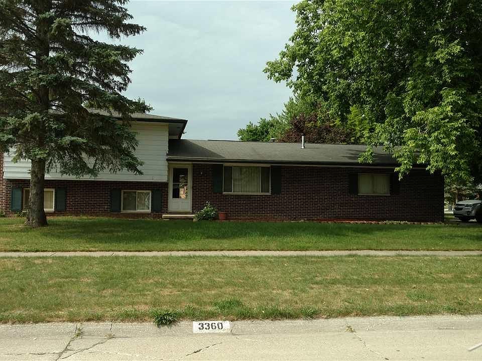 1st image of 3360 Crestmont Dr