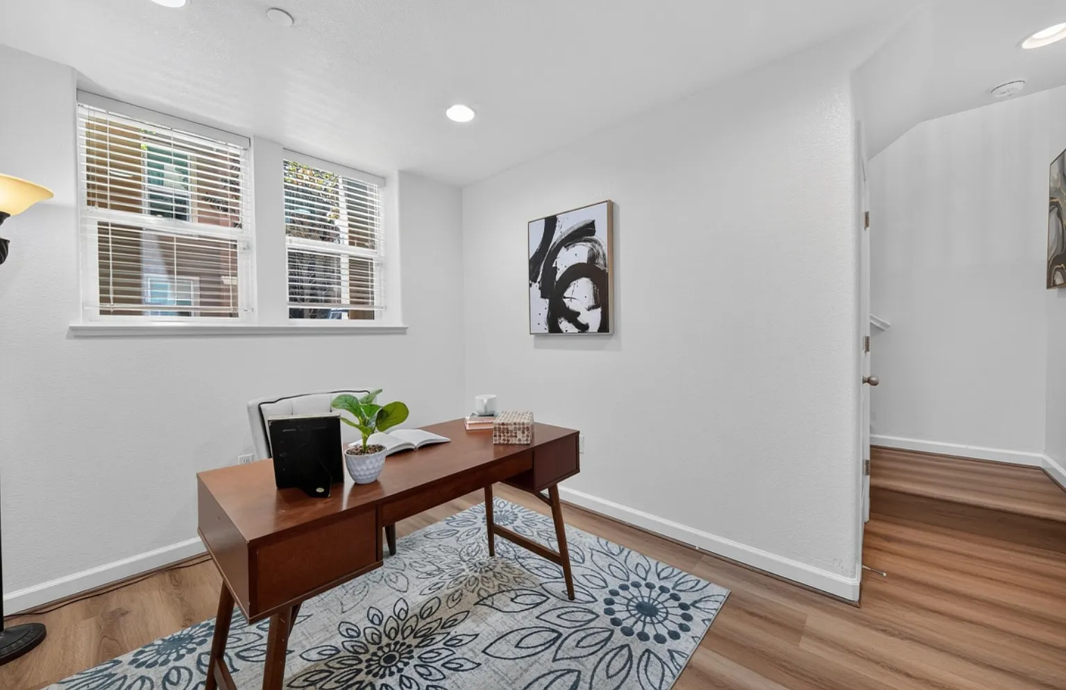 4 bed, 1500 sqft, $4,100 — Photo 3