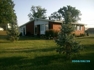 301 Juniper Dr, Frankfort, KY 40601