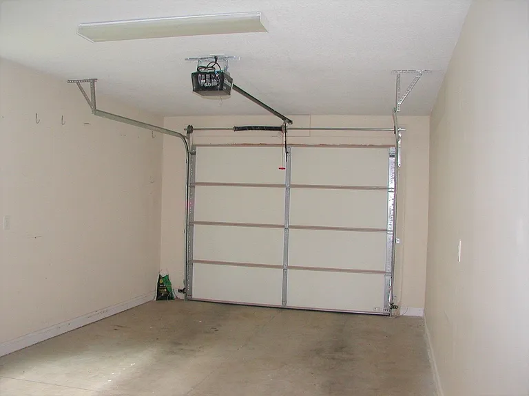 1916 Palma Way — Photo 15