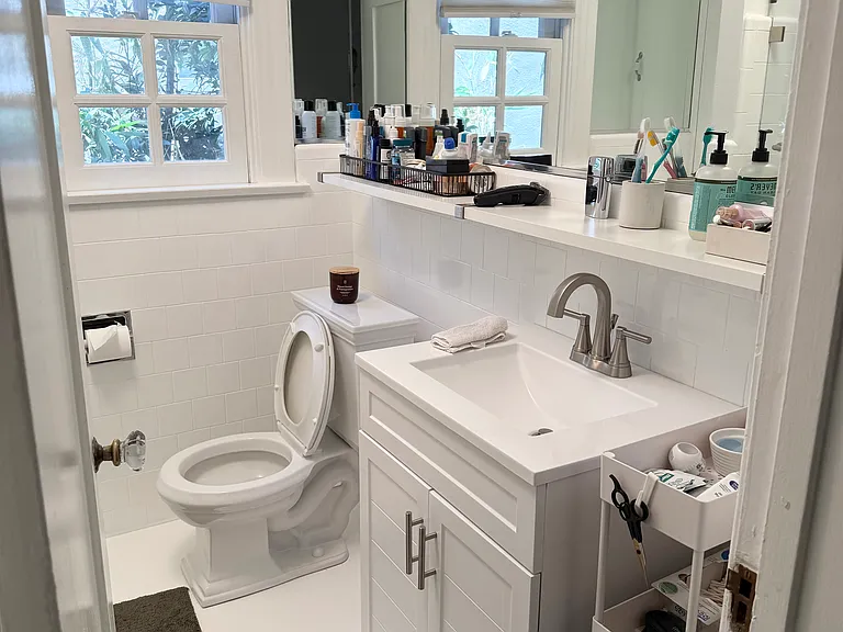 1082 Meadowbrook Ave — Photo 16