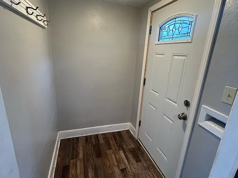 809 W Linden St — Photo 12