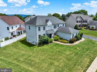 1680 E Thistle Dr, Wyomissing, PA 19610