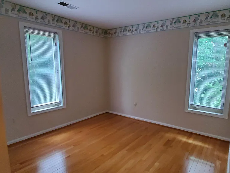 9691 Mason Bluff Ct — Photo 18