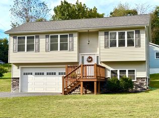 105 Cord St, Kingwood, WV 26537