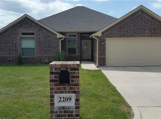 2209 Springhill Ct, Mineral Wells, TX 76067