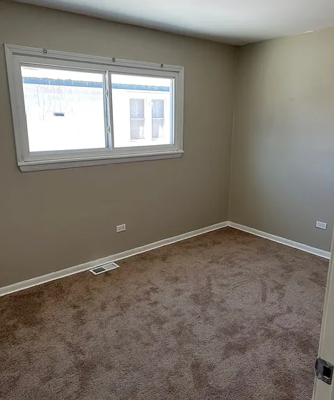 1709 Charleston Ln — Photo 3