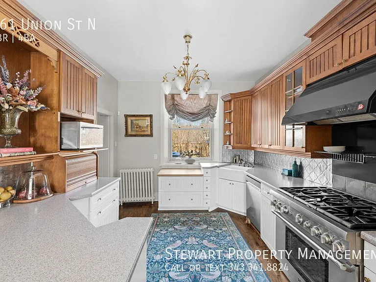161 Union St N — Photo 17
