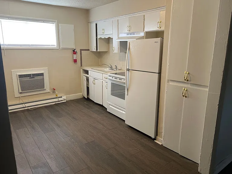 1200 Trimble Ave — Photo 3