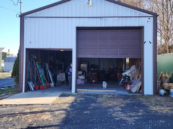 357 W Forest St, Mount Carmel, PA 17851