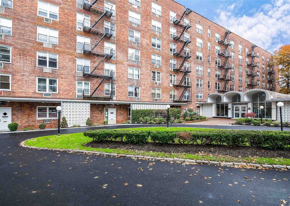1st image of 5440 Little Neck Pkwy APT 6H