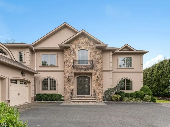 26 Dorset Ln, Millburn Twp., NJ 07078