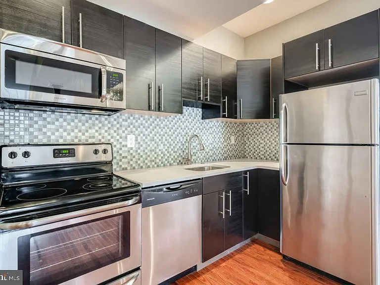 301 Market St #2 — Photo 2