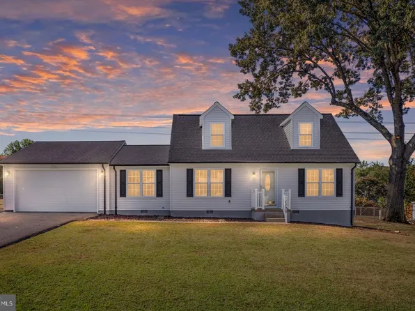 1708 Sherwood Dr, Fredericksburg, VA 22405