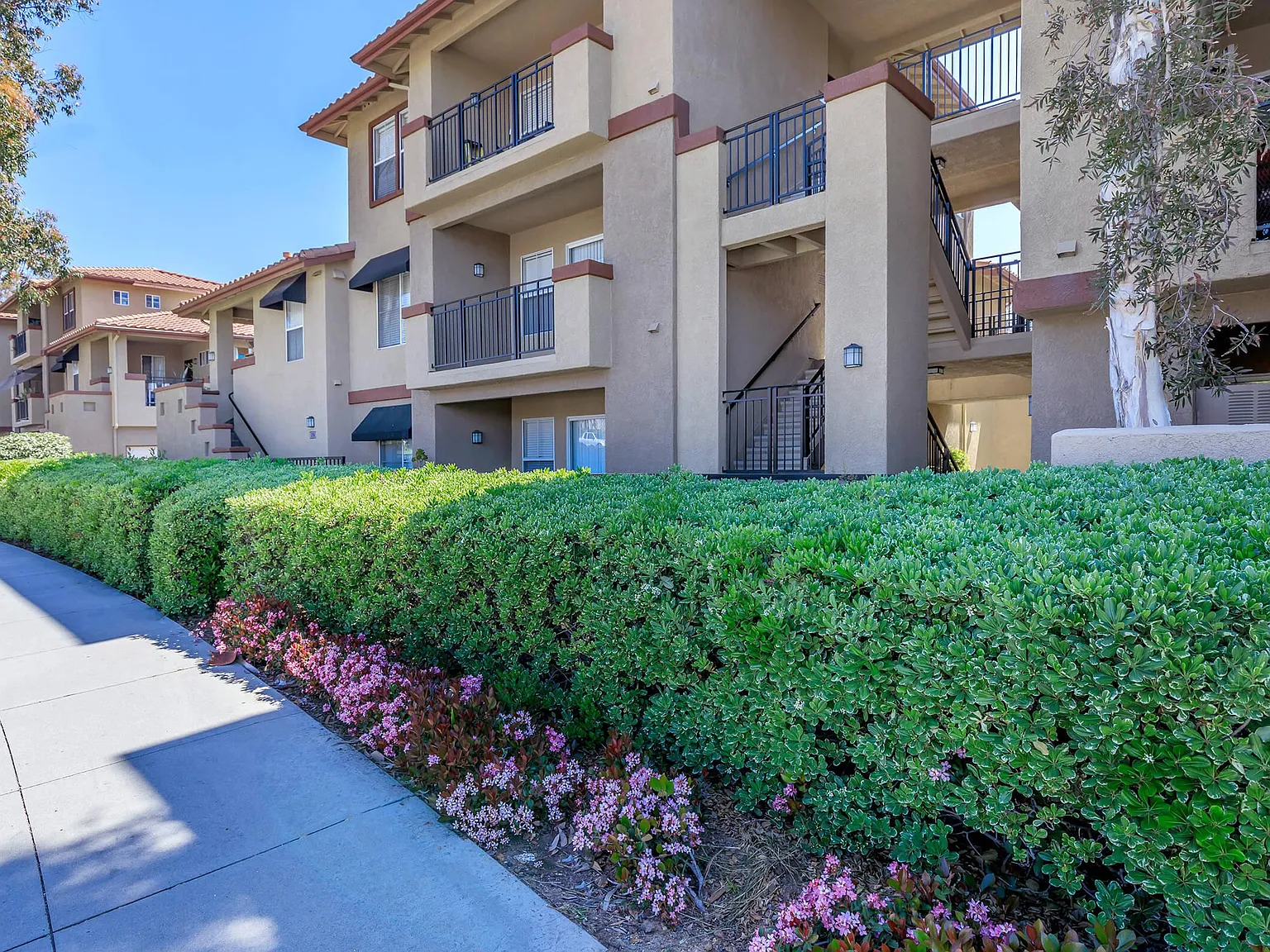 Villas Antonio Apartment Homes — Photo 3