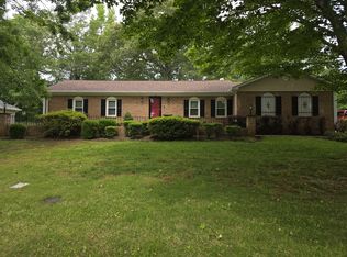 102 Woodgreen Dr, Mauldin, SC 29662
