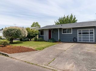 1678 Ecola Way, Woodburn, OR 97071