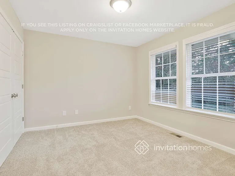 2621 Windridge Dr — Photo 19