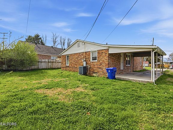 5th image of 335 S Fowler St