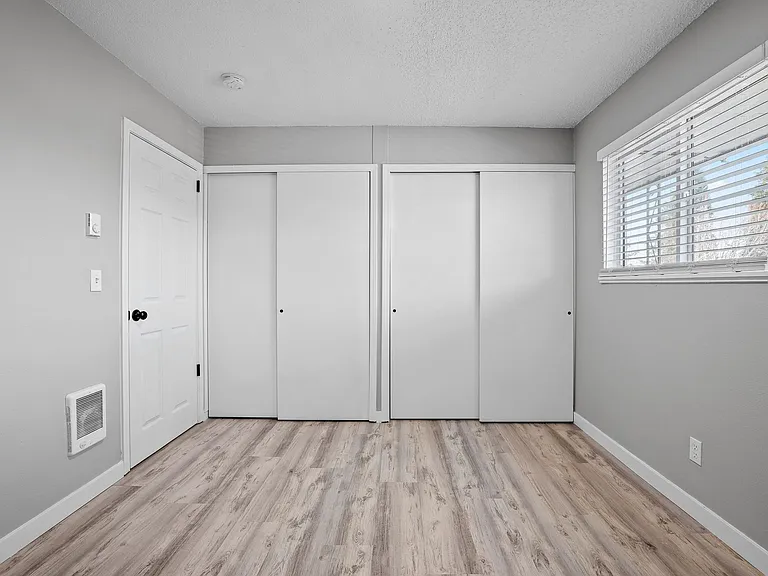 Eastside Village Apartments — Photo 32