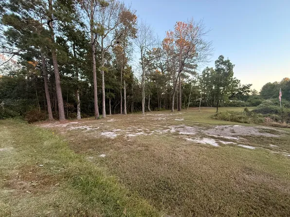 312 General Moultrie Dr, Bonneau, SC 29431