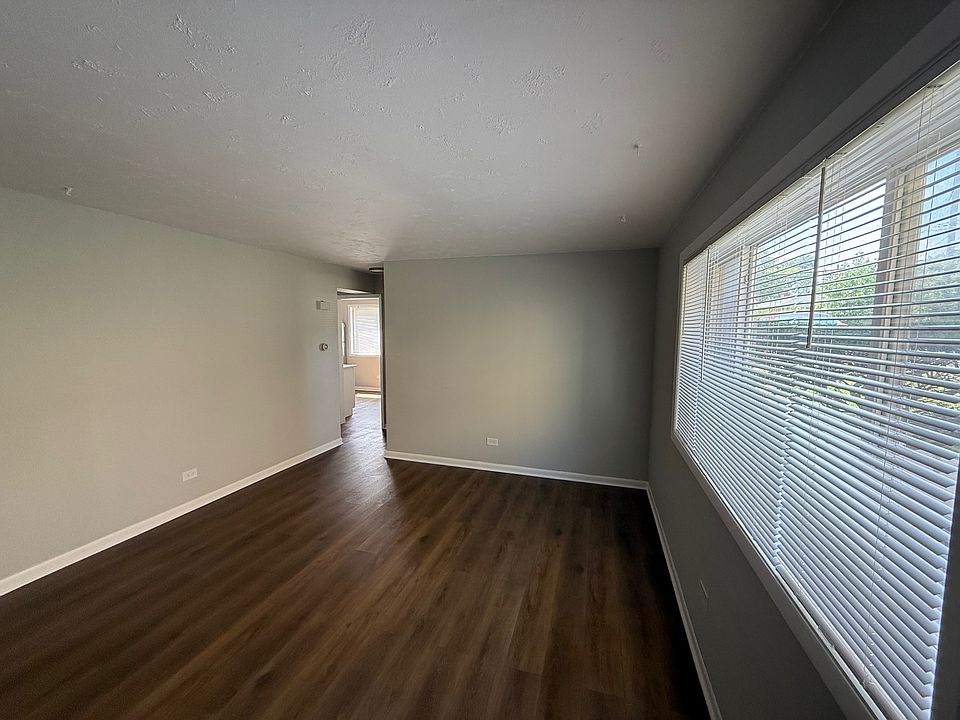 Living room 2