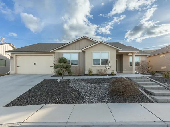 2617 W 44th Pl, Kennewick, WA 99338