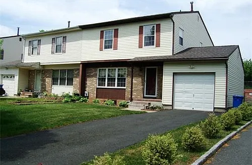 17 Bayberry Close Photo 1