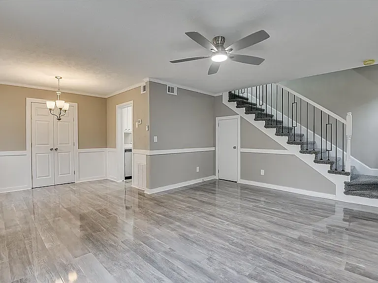 801 Monte Sano Ave #B1 — Photo 3
