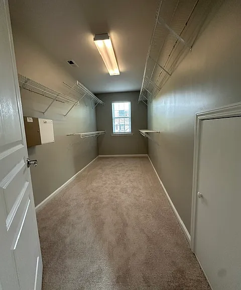 702 Unison Ct — Photo 16