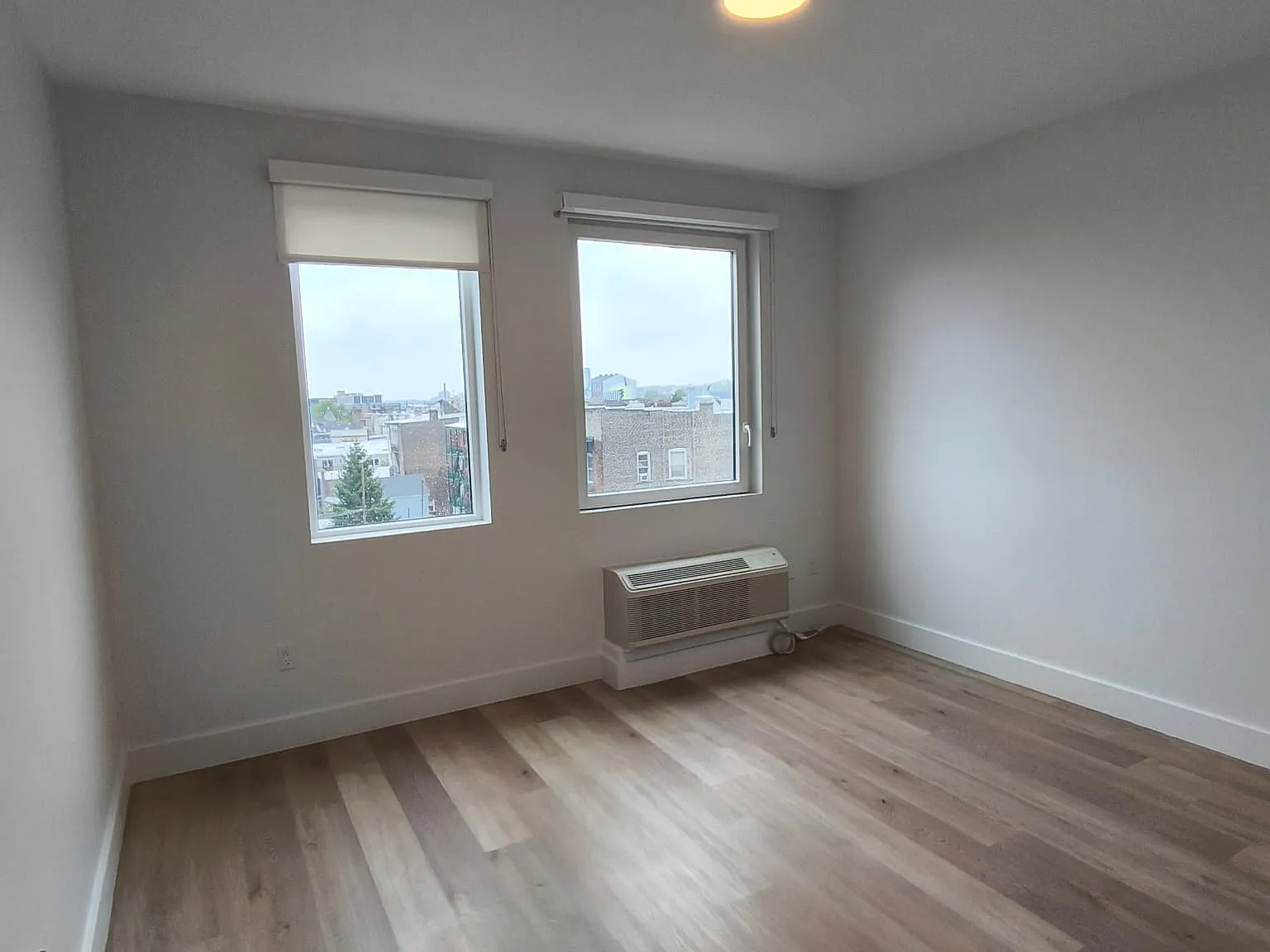 1 bed, $2,475 — Photo 3