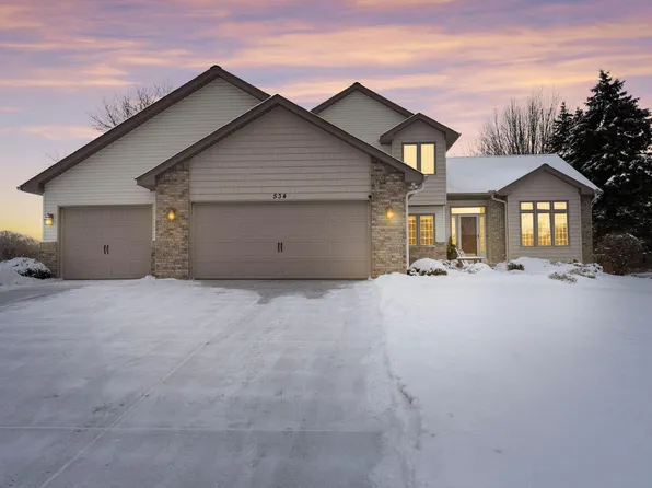 534 Linden Ln, Lino Lakes, MN 55014