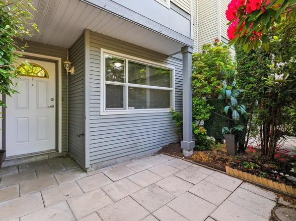 5900 Muir Dr #11, Richmond, BC V6V 2Y8
