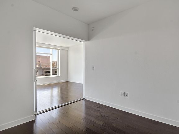 3rd image of 1668 Pine St #E1207