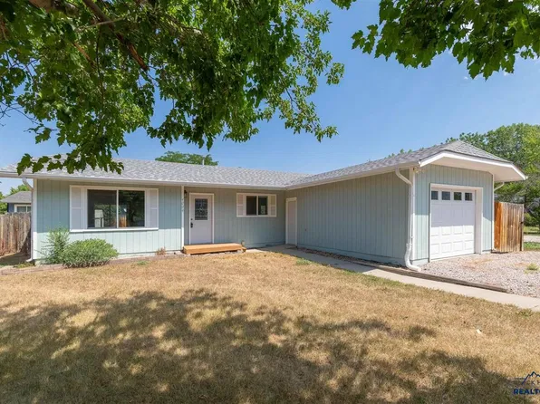 4004 Sherry Ct, Rapid City, SD 57703
