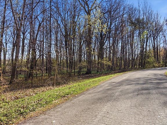 3rd image of Circle Rd #2