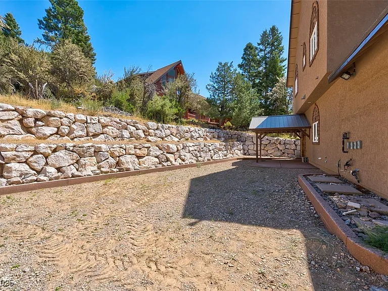 264 Crestview Dr — Photo 82