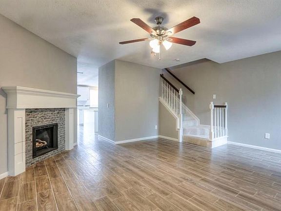 3rd image of 2810 Grants Lake Blvd