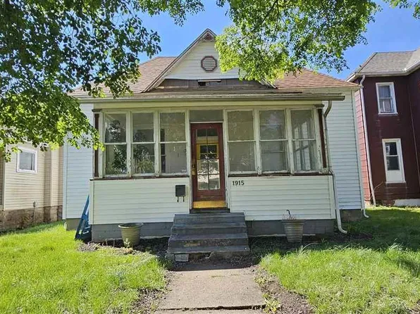 1915 S 8th St, Terre Haute, IN 47802