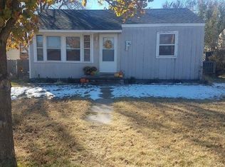 505 W 10th St, Hugoton, KS 67951