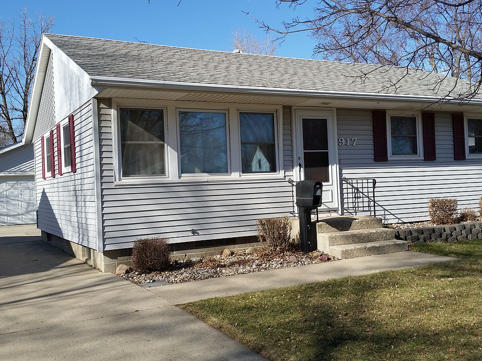 Well maintained 2 bedroom