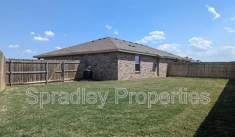 1526 Vani Ct — Photo 9